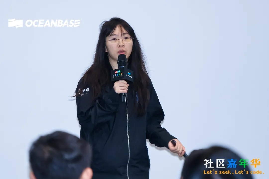社区嘉年华现场直击!开源开放,生态共赢!13岁少年拿下 AI Coding 第二名!