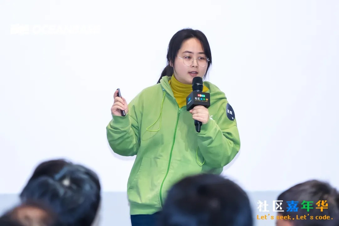 社区嘉年华现场直击!开源开放,生态共赢!13岁少年拿下 AI Coding 第二名!